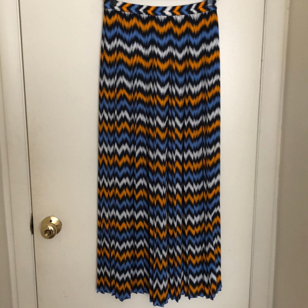 Omg multicolored pleated skirt